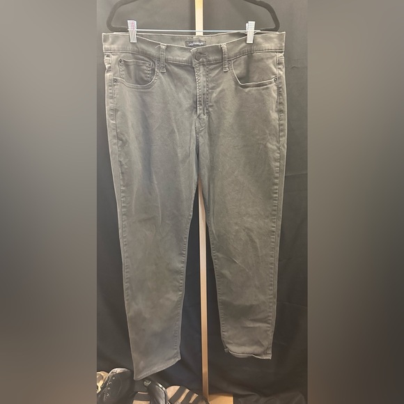Lucky Brand Men’s 121 Slim Straight gray lightweight pants 38x32 - Picture 1 of 3